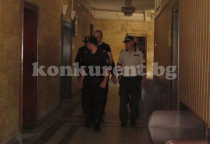 Убиец преметна съда с името на адвокат Марковски (СНИМКИ)