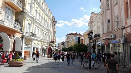 Пръскат срещу комари в Цар Симеоновата градина и по Главната