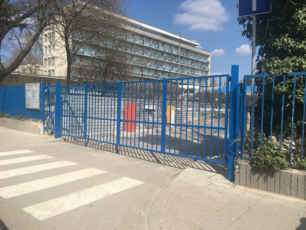 Варна: 35-годишната жена, блъсната от моторист на бул. „Трети март“ в града, още е в реанимация