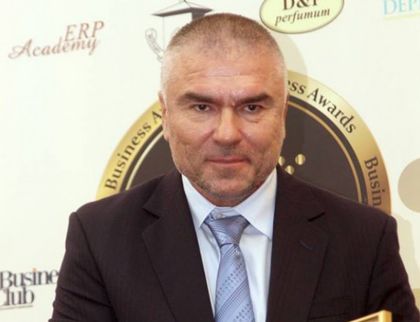 Марешки гони рекорд на Гинес с бензиностанция в София