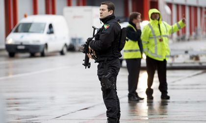 В Женева издирват четирима, свързани с атаките в Париж