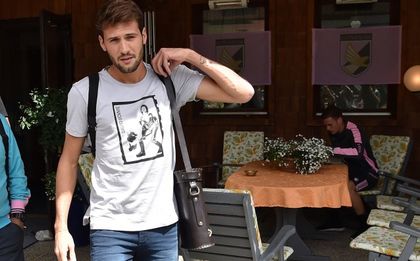 Севиля договори звездата на Палермо