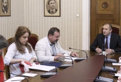 Президентът Радев се обяви против закриването на