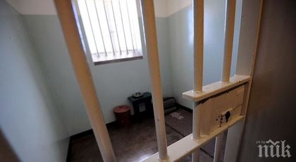 Оставиха в ареста двамата иранци, хванати с хероин за над 45 млн. лева на 