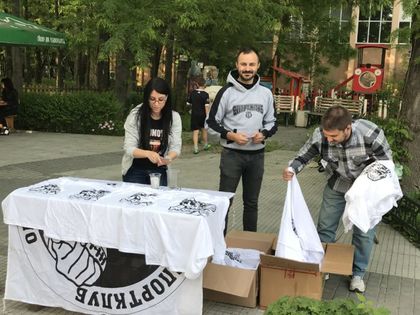 ВАЖНО! Не подминавайте тези момчета и момичета на Лаута! СНИМКИ