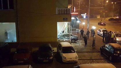 Софиянец вкара БМВ в пернишки магазин за теракота