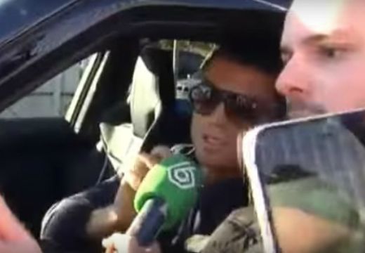 Роналдо посегна на репортер (ВИДЕО)