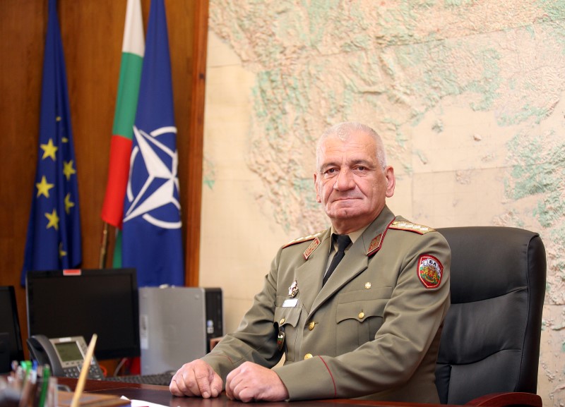 Началникът на отбраната генерал Андрей Боцев ще наблюдава заключителния етап на учението „Ответен удар 2019 г.“ на полигон „Ново село“
