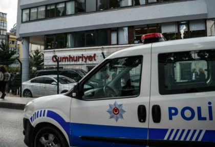 Кърваво убийство потресе Турция! Тийнейджър наръга брат си заради ...