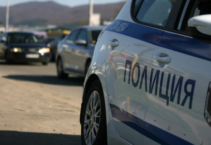 Катастрофа затруднява движението по АМ