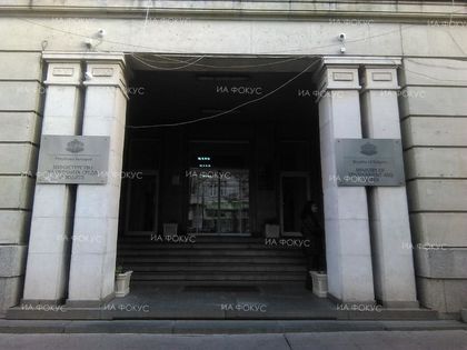 МОСВ подписа договори за изграждане на анаеробни инсталации за разделно събрани биоразградими отпадъци на територията на областите Бургас и Благоевград