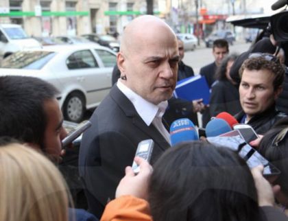 Слави Трифонов: Народът иска да бъде питан