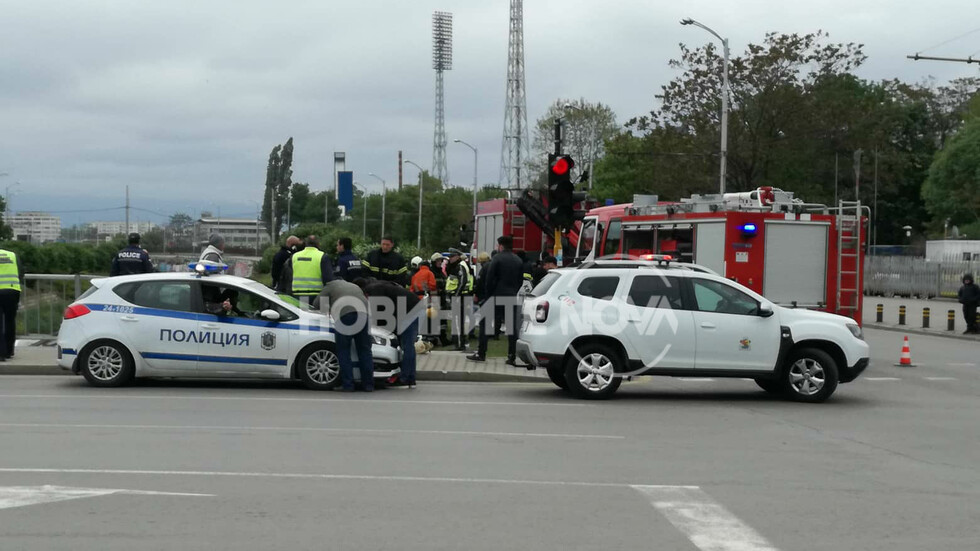 Мерцедес помете 4 деца в София и се обърна в река!