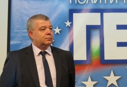 Техническа грешка в медицинската документация довела до уволнението на зам.-здравния министър