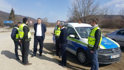 Председателят на УС на АПИ Георги Терзийски провери работата на тол екипите