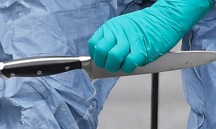 Мъж с нож уби двама и рани девет души в Южен Китай