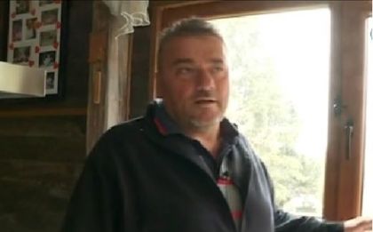 Мало Бучино настръхна заради грабежи, местните спят с ножове до леглата си (ВИДЕО)