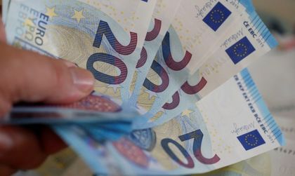 Германия ограничи социалните помощи за българи и румънци