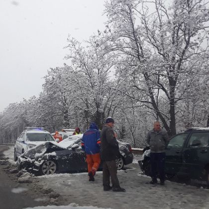Благоевград: Катастрофа затруднява движението по главен път Е-79 в района на полигона край града