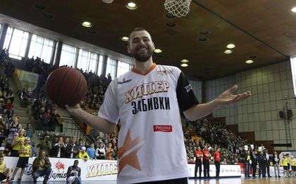 Павел Маринов и Питещ стартираха в румънското първенство
