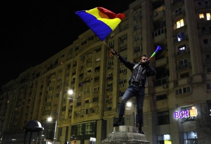 Протестите в Румъния не спират: Хиляди пак на улицата!