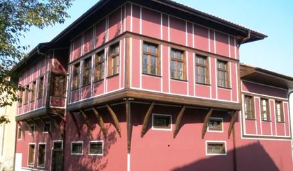 Перлата на Стария град къща
