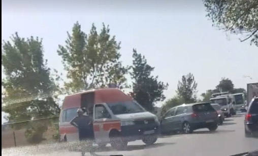 Тежка катастрофа на Пазарджишко, кола е извън пътя (СНИМКА)