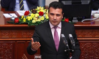 Заев отива в Брюксел, веднага след това – в София