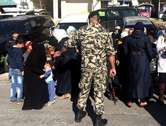 13 загинаха от бомби в сирийски ресторанти, ранените са десетки