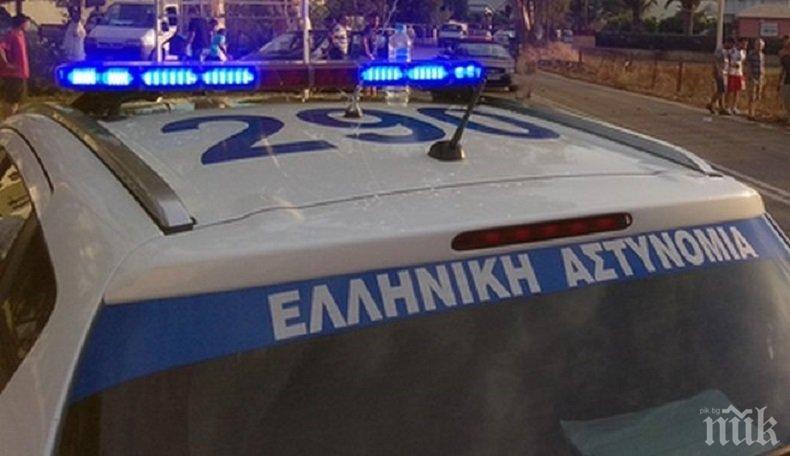 В Гърция издирват двама българи за телефонни измами