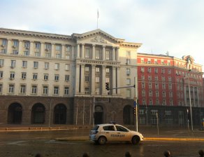 Министерски съвет си отпусна 5 500 000 лв. за текуща издръжка
