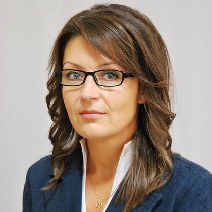 Нина Ставрева, кмет на Община Каварна: Денят на самодееца е празник на всички Вас, които с неугасващ ентусиазъм и неизчерпаема енергията създавате красота