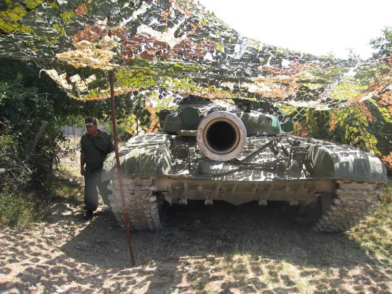 Министър Каракачанов: Предвиждаме мащабна програма за модернизация на танковете T-72