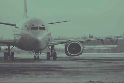 Катар и други страни паркирали незаконно самолети на летище в Ню Йорк срещу подкуп за служителка
