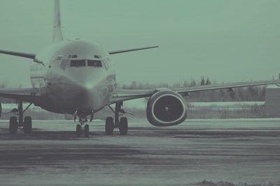 Катар и други страни паркирали незаконно самолети на летище в Ню Йорк срещу подкуп за служителка