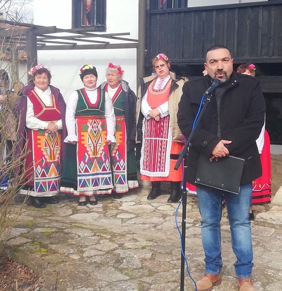Добрич: Празникът Трифон Зарезан бе отбелязан в Каварна
