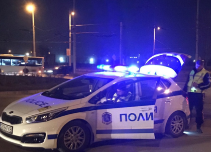 Шофьор на Мерцедес не спря на палка на КАТ в Пловдив, закопчаха го след преследване! Оказа се, че ...