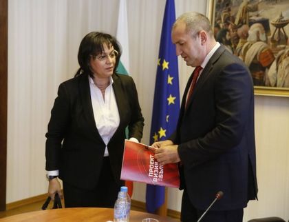 Социолог: Критиките на Румен Радев може да му изиграят лоша шега