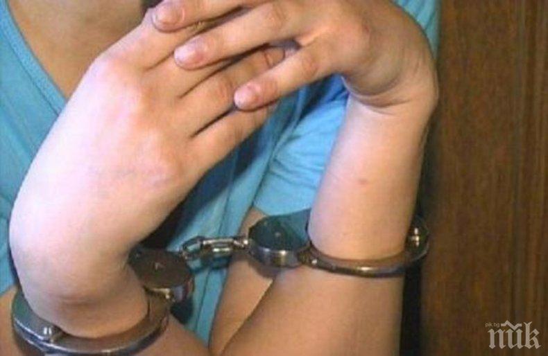 Задържаха на ГКПП Калотина 23-годишен турчин, избягал от австрийски затвор
