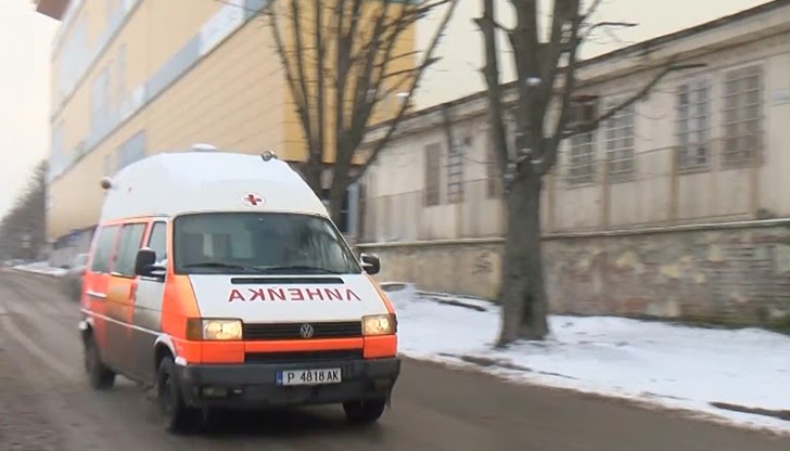 Заледените улици в Русе пратиха 94 човека в спешното