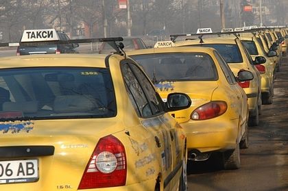 Таксиметровите шофьори в Пловдив с отворено писмо до министри и депутати