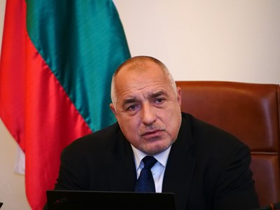 Борисов: Следим горивата от танкера до бензиностанциите (Обзор)