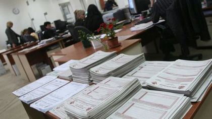 Бирниците звънят по телефона, за да ни кажат колко пари дължим на държавата