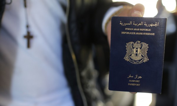 Ислямска държава се сдоби с десетки хиляди паспорти