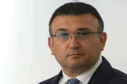 Македонците изнесоха четири трупа от разбилия се самолет с българи