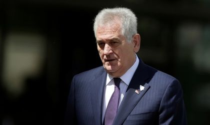 Николич: Сърбия ще затвори границата, ако стане