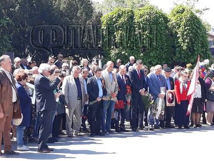 Българи и руснаци почетоха Деня на победата в Бургас