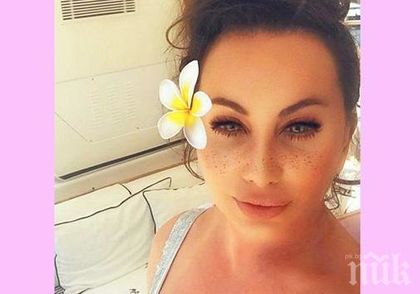 НИЩО НОВО ПОД СЛЪНЦЕТО! Дарина се метна на врата на Бътлър - ето къде Мадам Мулти палува с екшън звездата (СНИМКА)