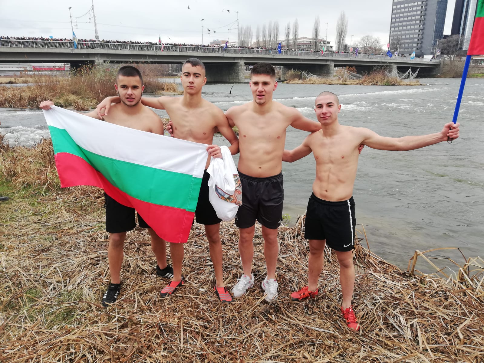 Трима юноши на Ботев и един на ЦСКА скачат за кръста в Пловдив