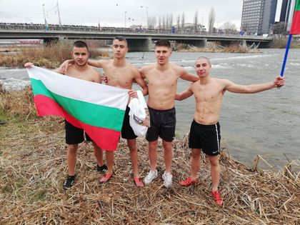 Трима юноши на Ботев и един на ЦСКА скачат за кръста в Пловдив